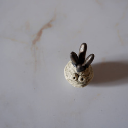 ミニ白樹土鬼香立て2　塊根植物　多肉植物　盆栽　植木鉢　作家鉢　ミニチュア　沖縄 4枚目の画像