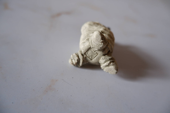 ミニ白樹土鬼香立て3　塊根植物　多肉植物　盆栽　植木鉢　作家鉢　ミニチュア　沖縄 6枚目の画像