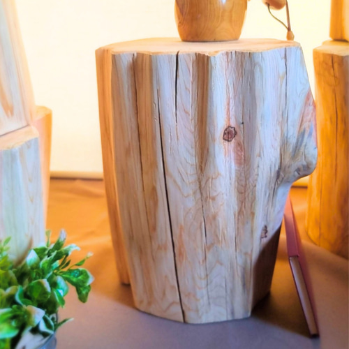 いい香り ナチュラルウッドのテーブル・スツール 無垢無塗装 節残し