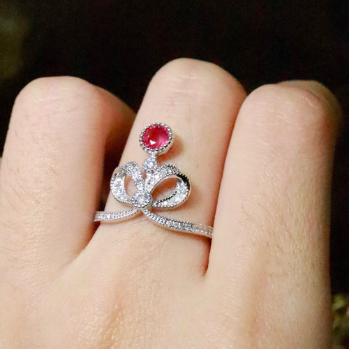 未使用品 k18 天然ルビー ダイヤモンド リング 受注制作「優雅」K18 天然ルビー 天然ダイヤモンド リング 純愛 女性
