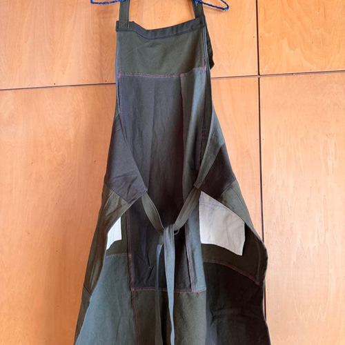 SOLD/SAYOCAFE「暮らしを楽しむシリーズ」パッチワークエプロン(カーキ