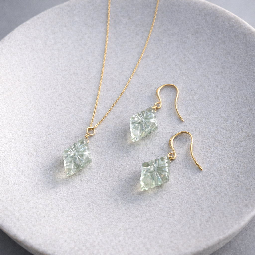 【セット】Innocent Green Amethyst ピアス/イヤリングとネックレスのセット サージカルステンレス