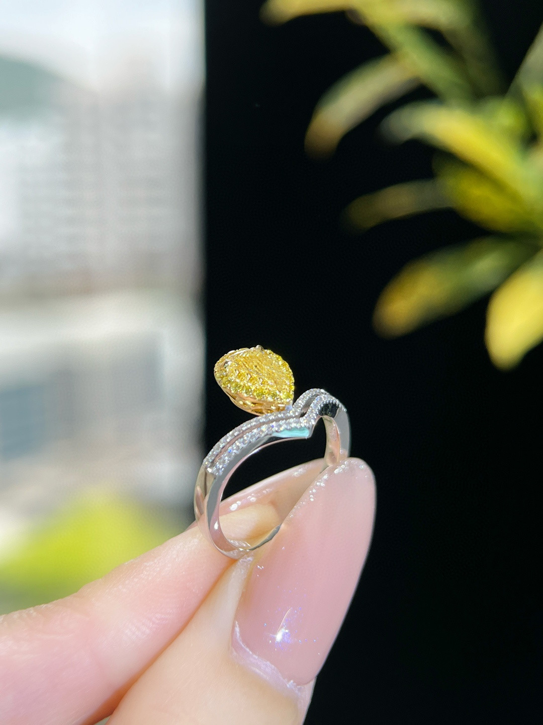 「GIA鑑定書」細工  K18  天然イエローダイヤモンド　天然ダイヤモンド　リング　純愛　女性　女王　0.75ct