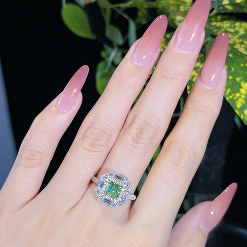 GIA鑑定書」細工 K18 天然グリーンダイヤモンド 天然ダイヤモンド