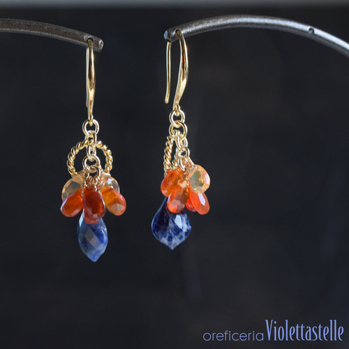 冷静と情熱のピアス（ソーダライト、ファイアオパール）02 ピアス