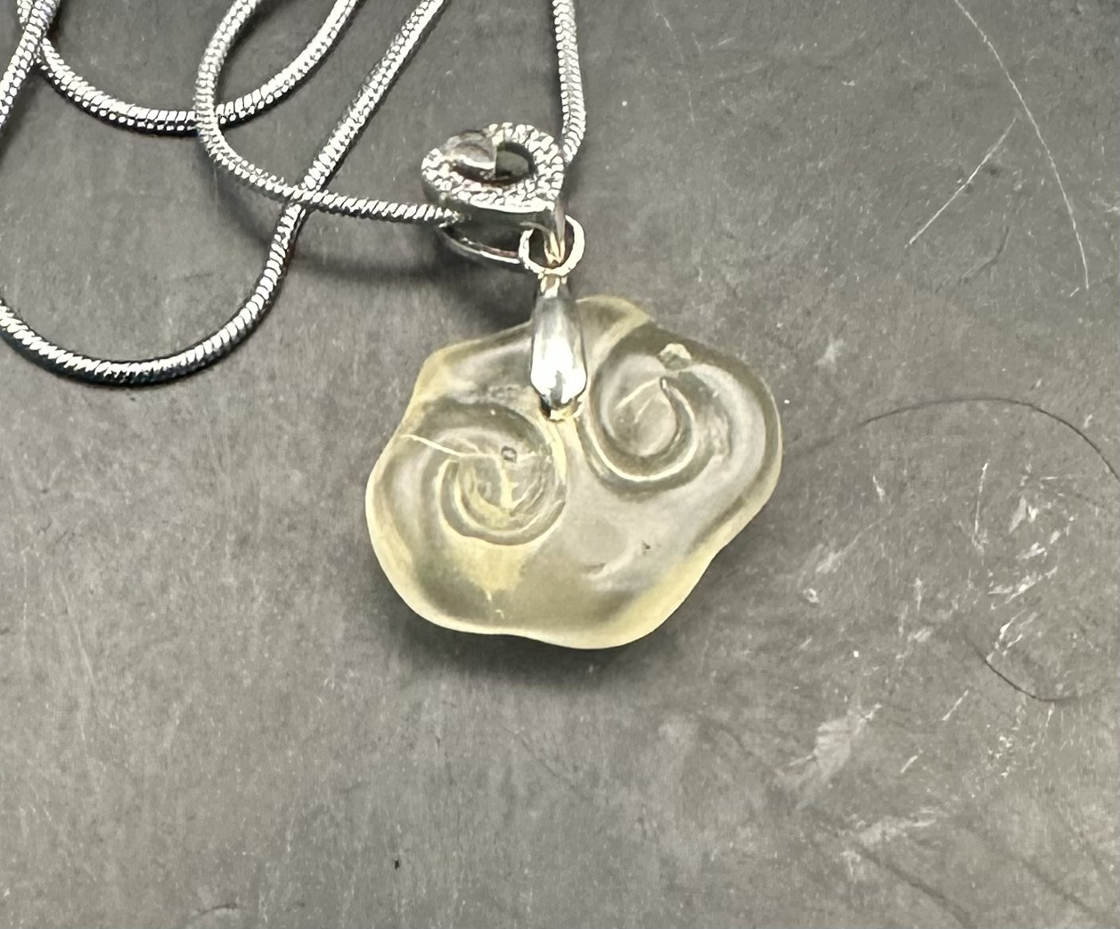 2026.1.11.黄水晶玉如意　新潟産高純シトリン