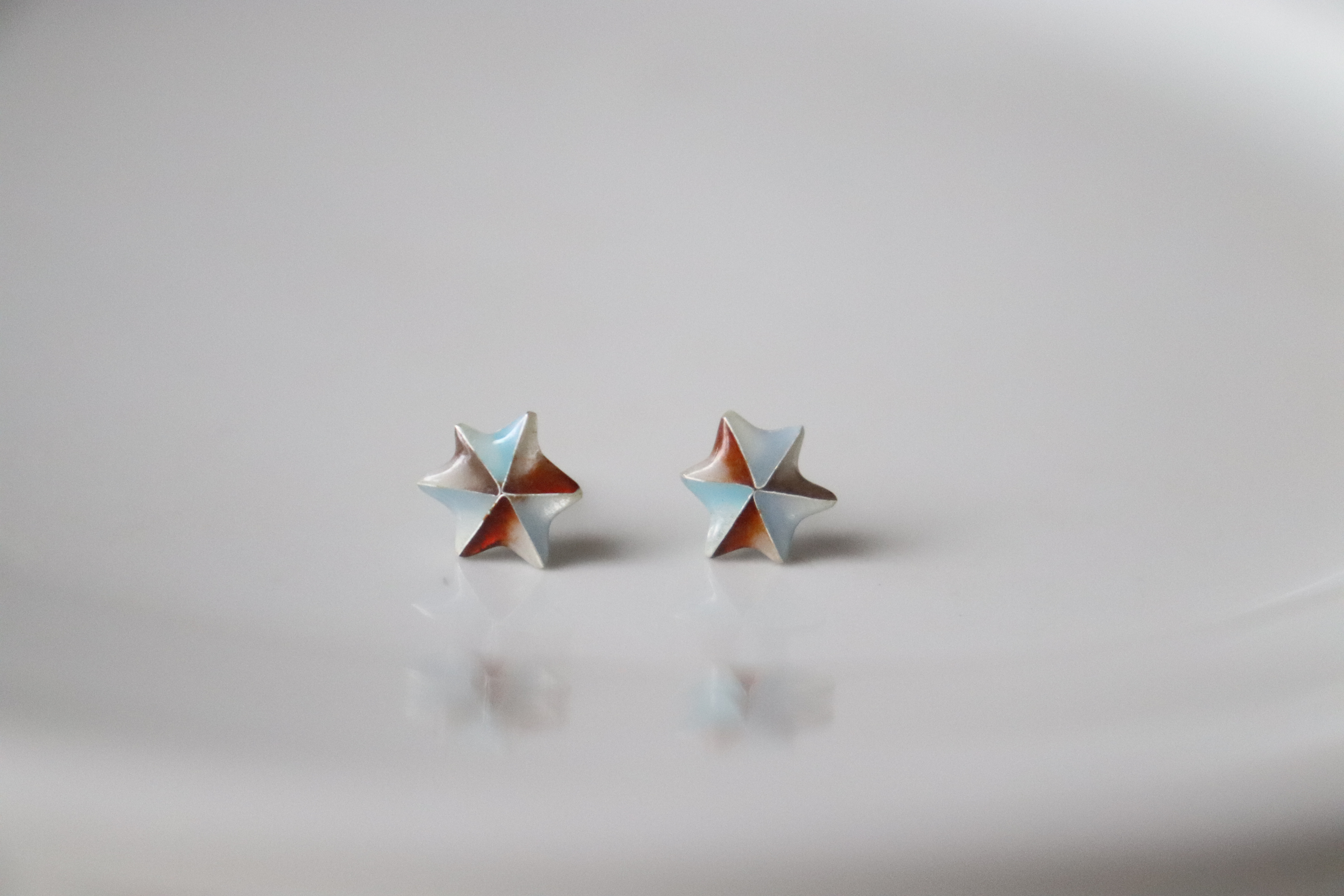 Petit star earrings[orange,light blue]片耳(受注生産)