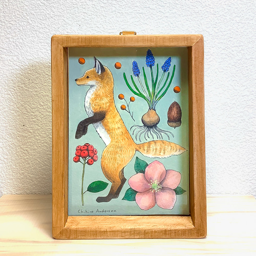 原画　手描きイラスト　題名『恋するキツネ』 背伸びするキツネとムスカリ【原画】 イラスト chihiro anderson 通販