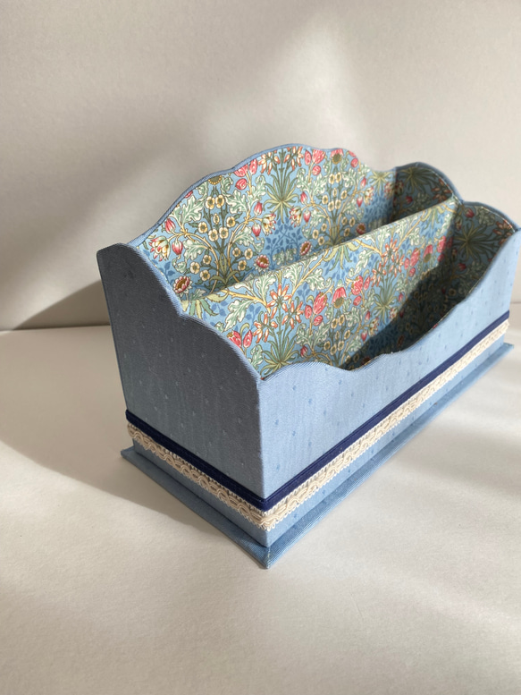 レターラック、ウィリアムモリス、マガジンラック、リモコン、カルトナージュ 1枚目の画像