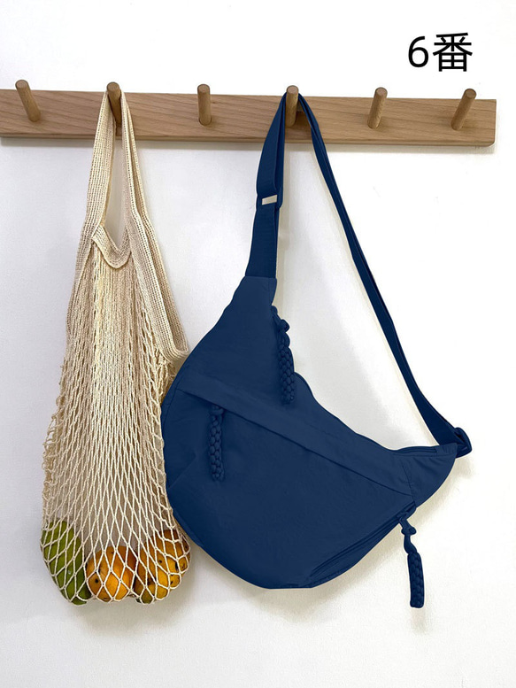 レディース ファッショナブル ナイロンバッグ 学生用 授業用 斜めがけ 大容量 ショルダーバッグ  旅行用 餃子バッグ 9枚目の画像