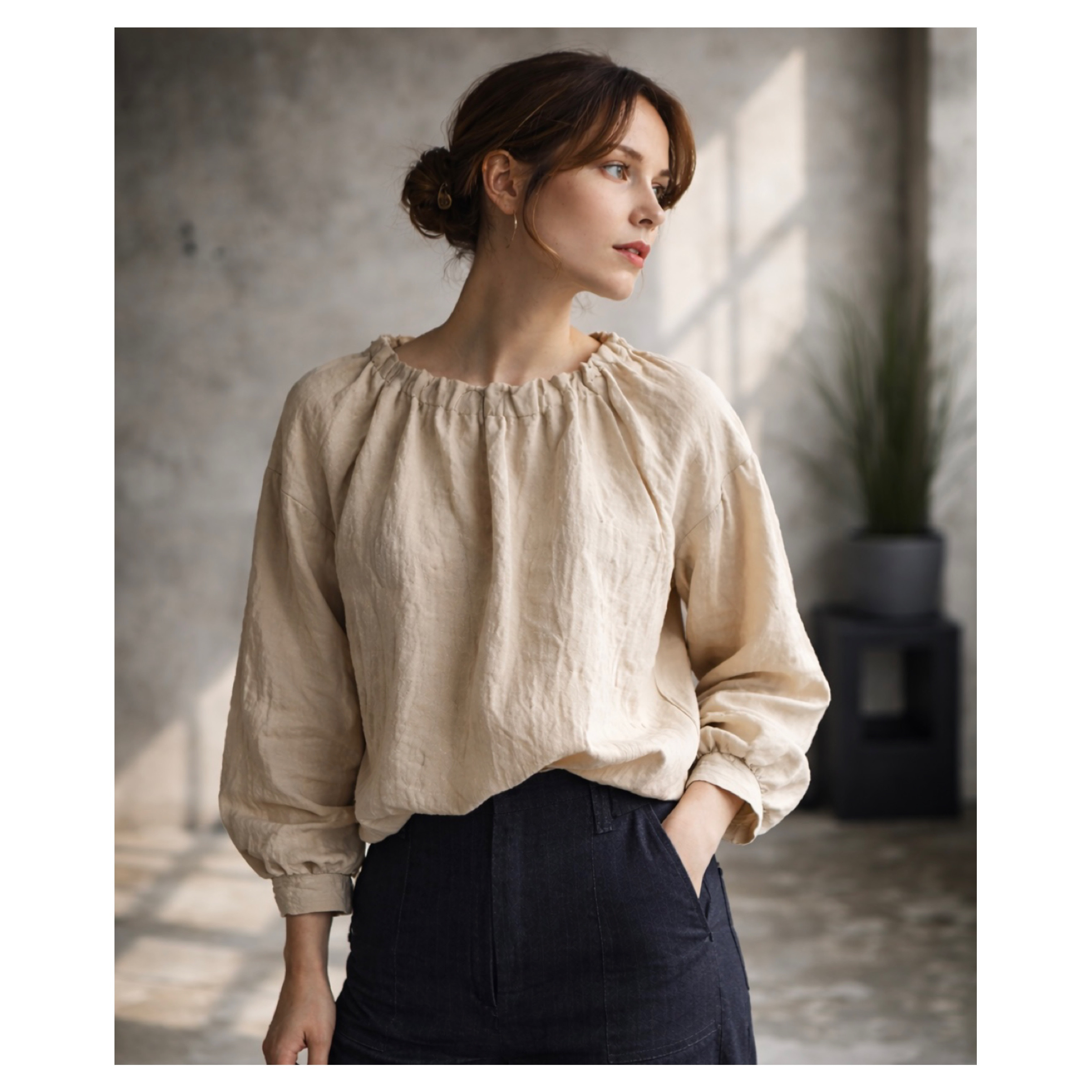 ベルギーリネンブラウス／フリルネック／ベージュ／linum jean