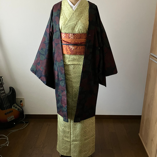 混紡 袷羽織 紬 黒地に抽象花柄 着物 さまだや 通販 20310036｜Creema