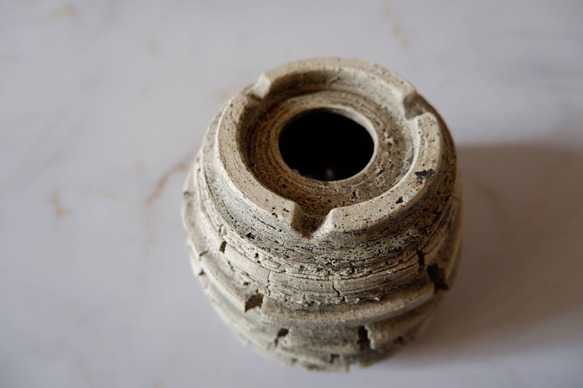 3.5号白砂岩墨流し裂紋鉢369　塊根植物　多肉植物　アガベ　盆栽　植木鉢　作家鉢　鉢台　沖縄 6枚目の画像