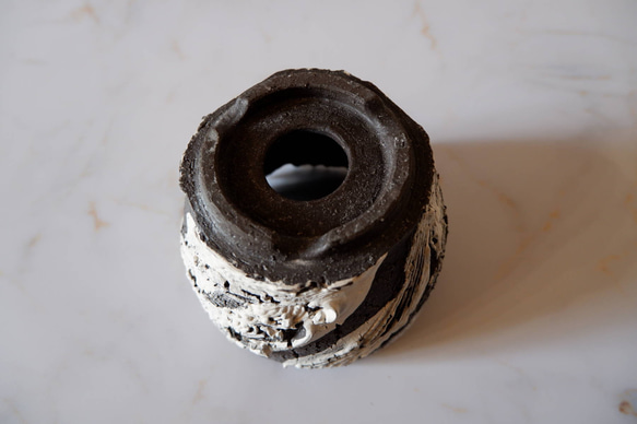 4号白化粧捻り裂紋黒鉢372　塊根植物　多肉植物　アガベ　盆栽　植木鉢　作家鉢　鉢台　沖縄 6枚目の画像