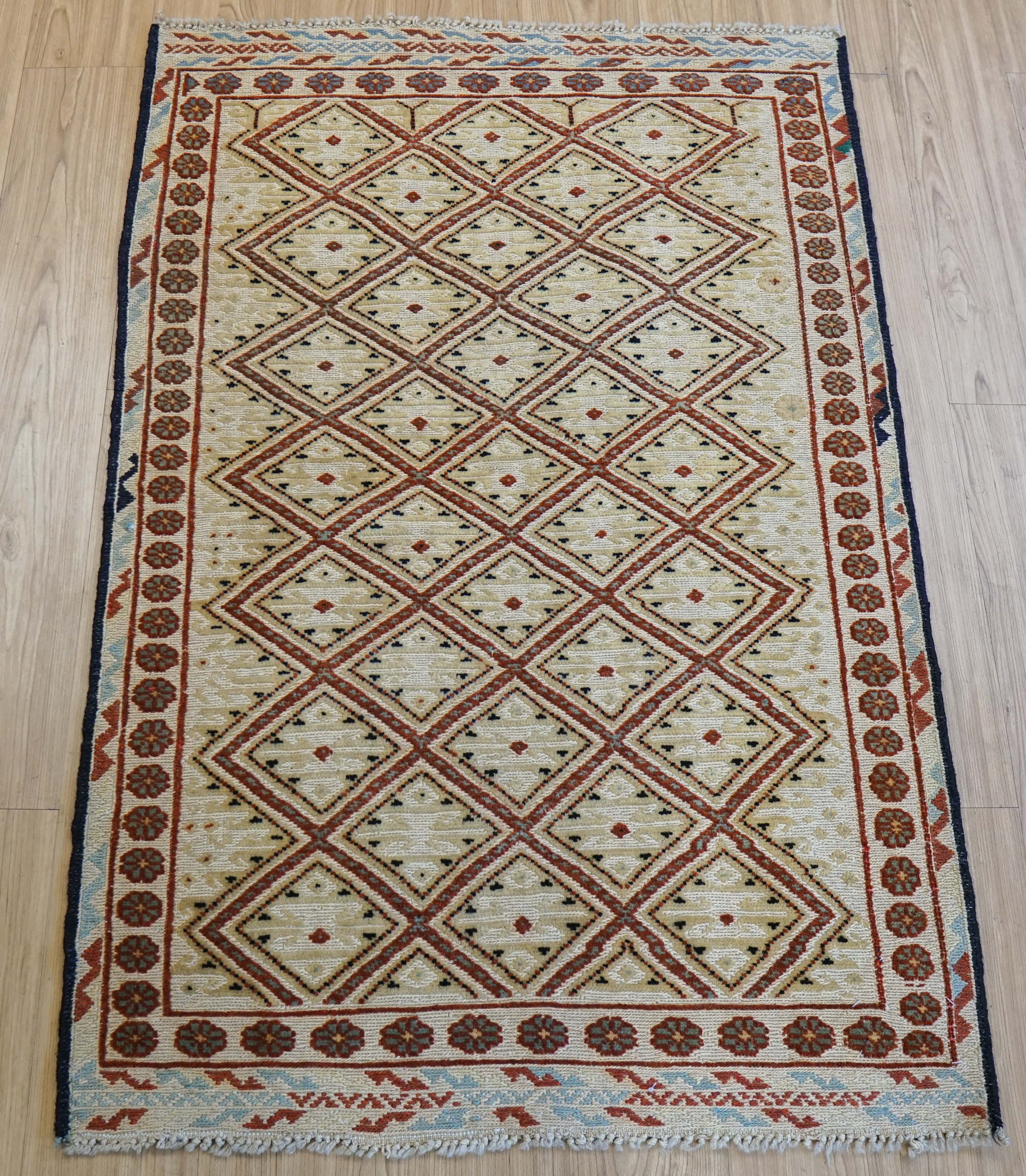 アフガニスタン 手織りマシュワニキリム 125×86cm