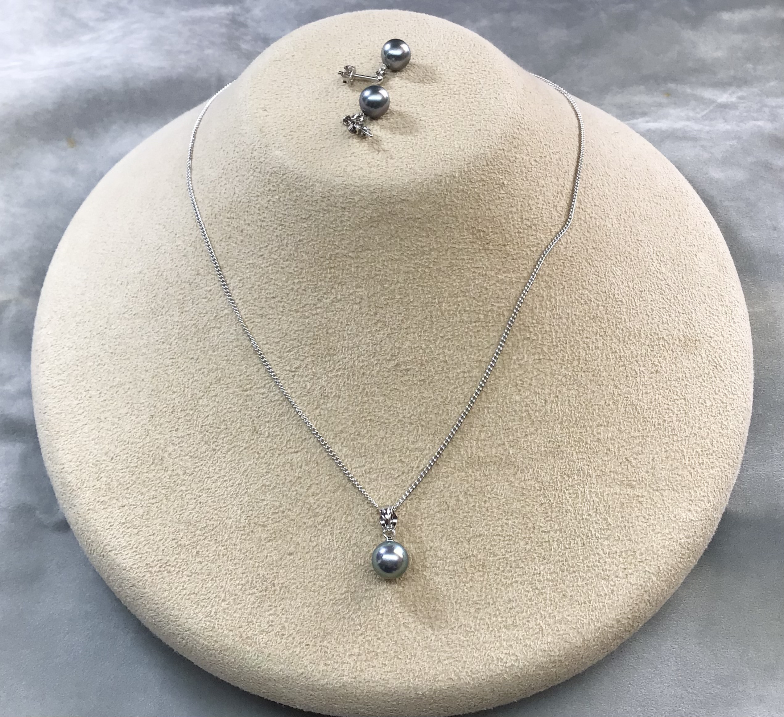 【あこや真珠ブルーグレー】7mmペンダント&ぶら下りピアスセット