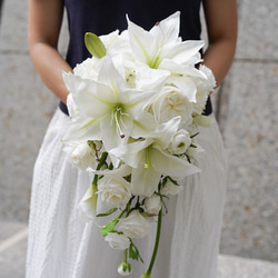 ウェディングブーケ白 クラシック ブーケ］人気No.1カラー「白