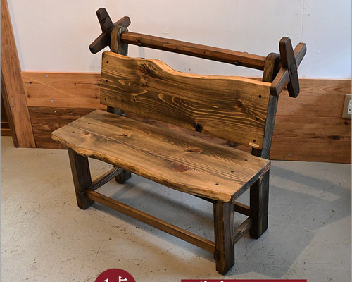 明治後期〜大正期の機織り歯車を使った古材ベンチ｜物語を宿す座れる