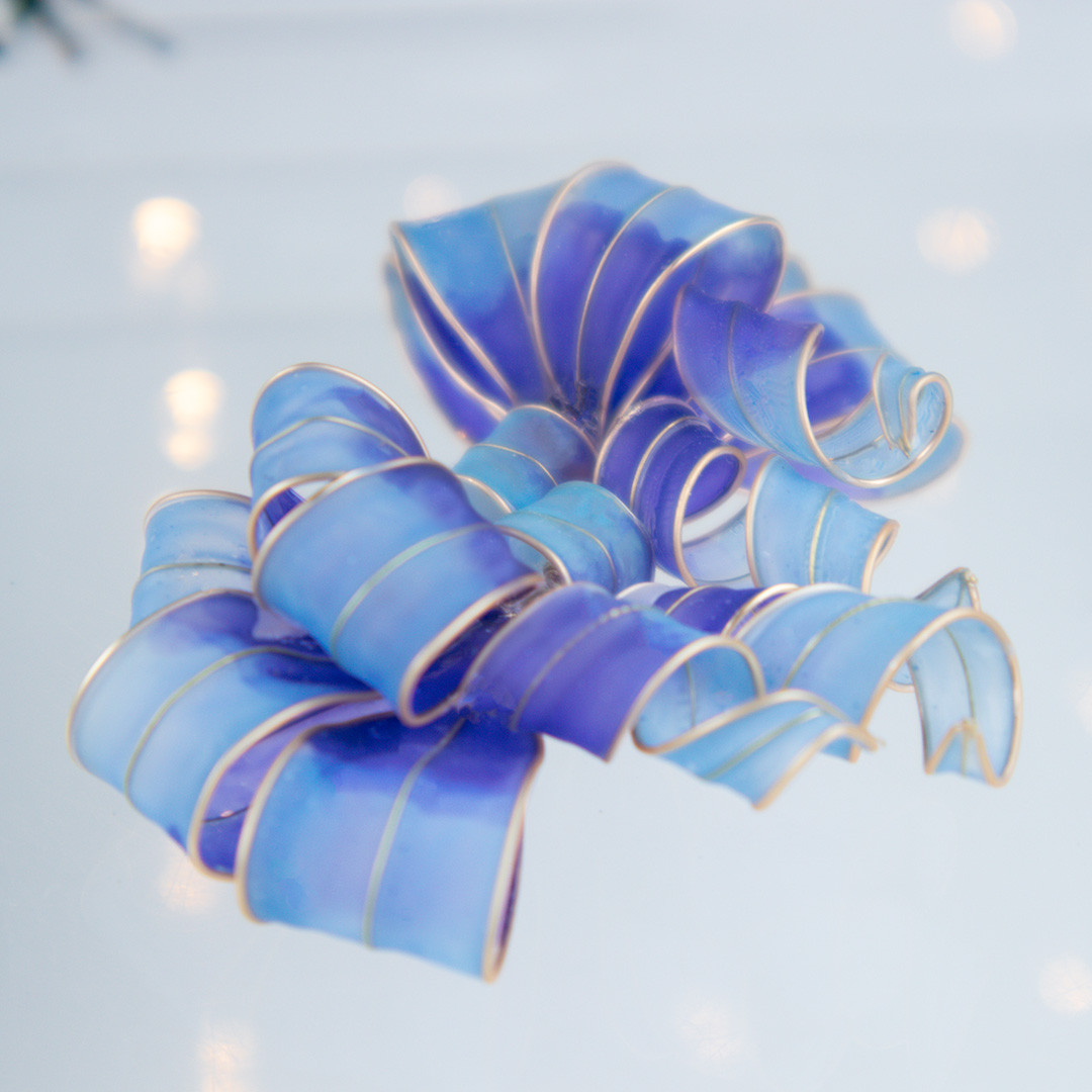 Sky Ice Blue Ribbon(青）耳飾り