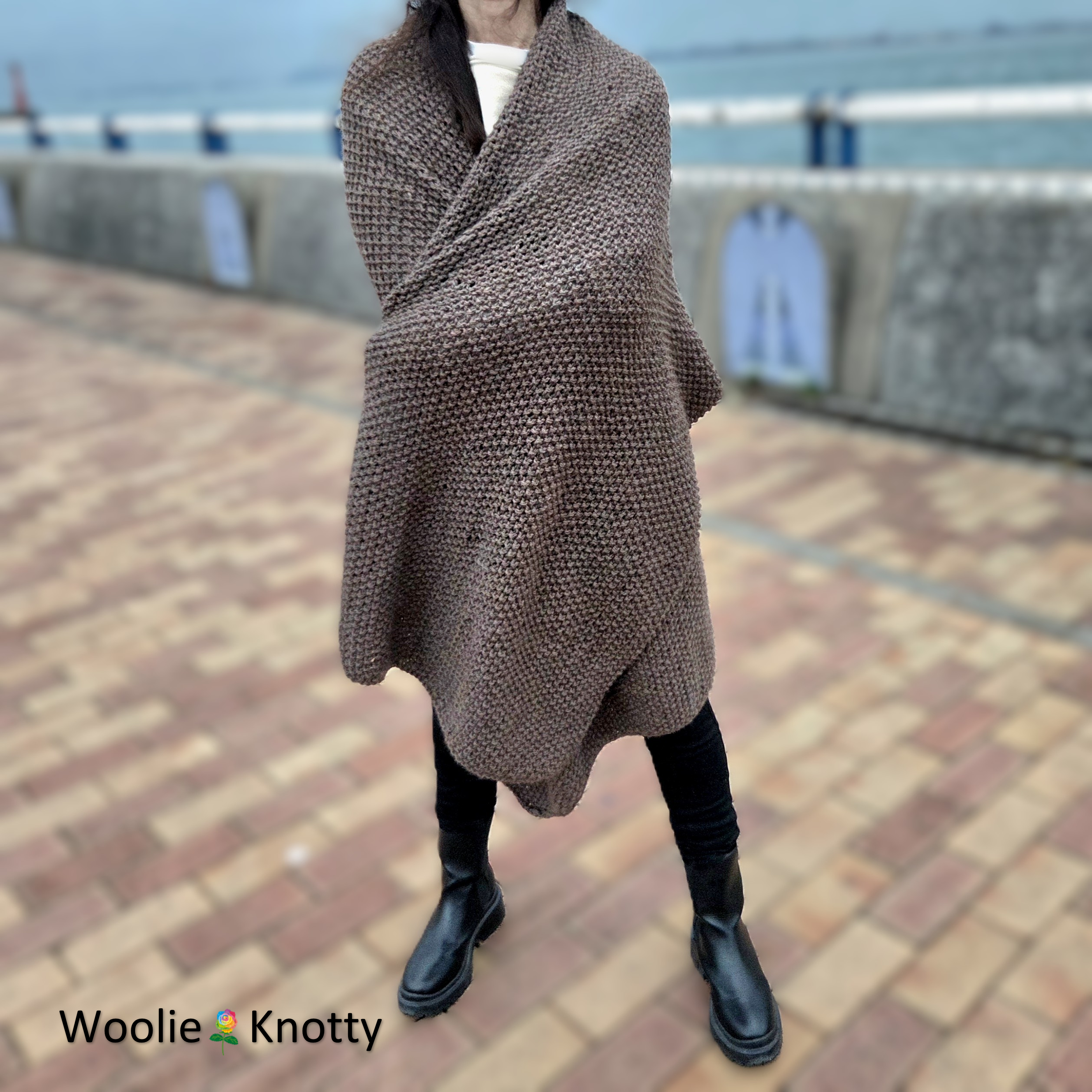 天然ウール100％｜主役級ボリューム 鹿の子編み マフラー・ショール〈ブラウンロング／約240cm〉