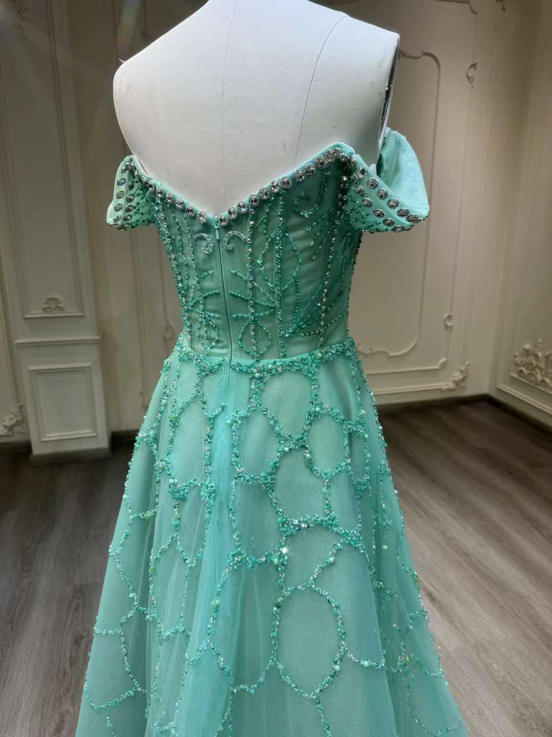 お買い得！翡翠色　Aライン　エレガント　痩せて見える　袖あり　オーダー可能　二の腕を隠せる　音楽会演奏会カラードレス卒業