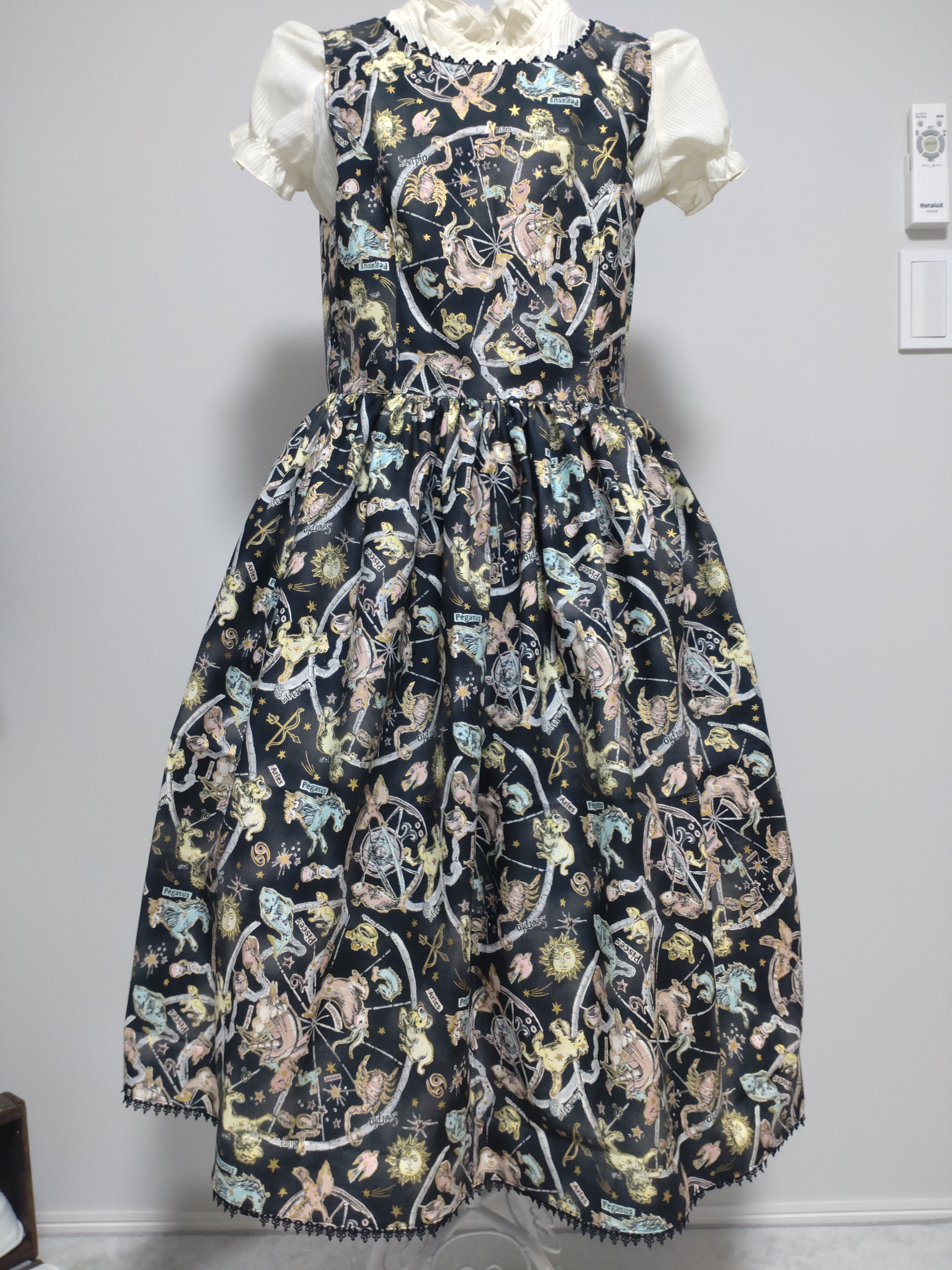 星座柄 ワンピース【出品限り】