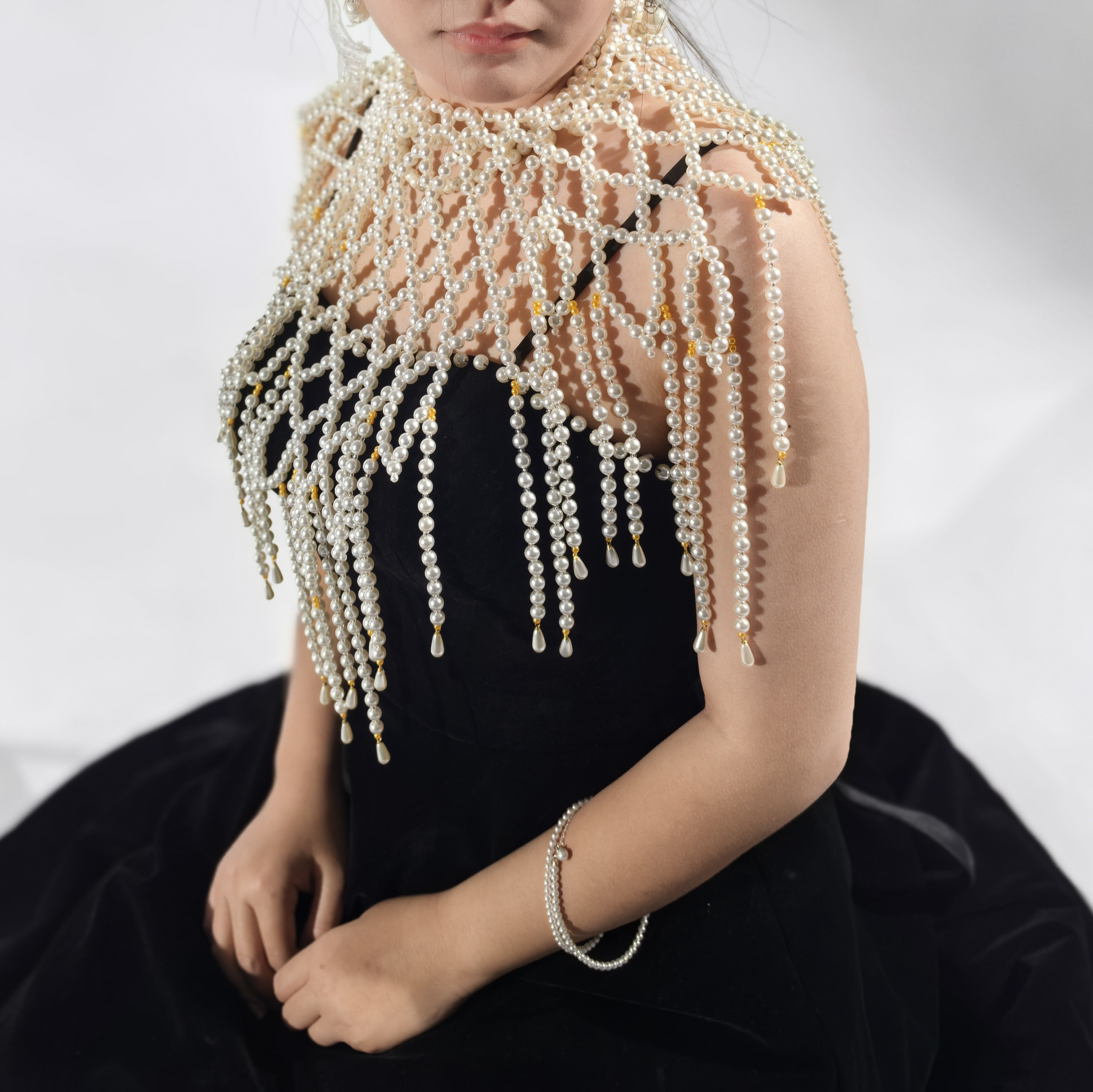 美しい   エレガントパールハンドメイドマント  ウェディングドレスに最適