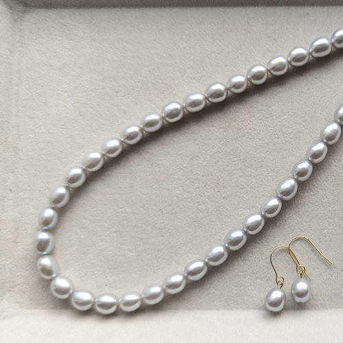 淡水パール グレー 縦長ライス フォーマルおすすめ ネックレス&ピアス