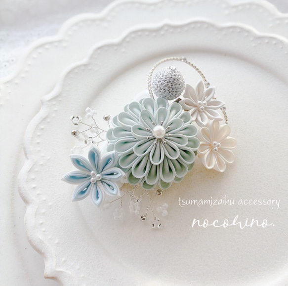 つまみ細工髪飾り コサージュ ブローチ 卒業式 入学式 成人式 七五三