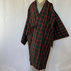 KaZ。【単衣】紬　長尺　 格子柄　絣 チェック 黒茶色 正絹 25K68 31日23時迄！” 【半期決算セール】 【本場久米島紬】 特選草木染め