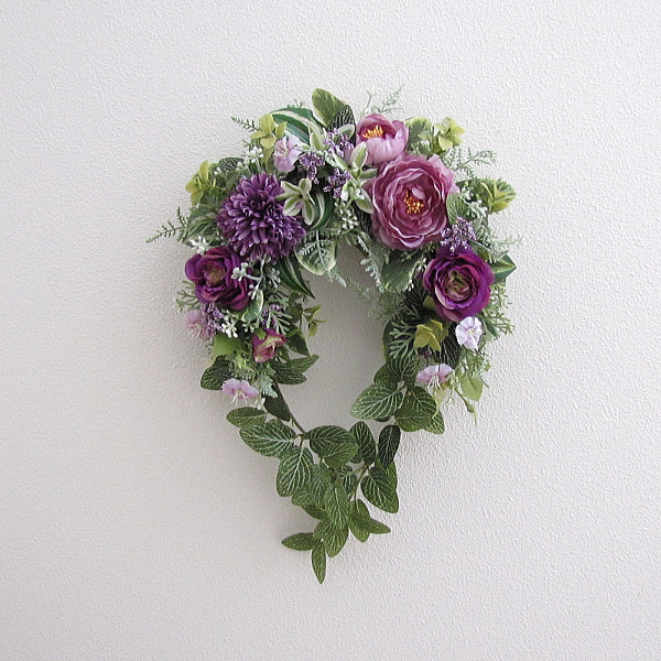 馬蹄スタイルの壁飾り　グリーンパープルカラー　造花　リース　壁掛け　cmwh187