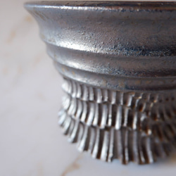 5.5号燻し金彩鉢386　塊根植物　多肉植物　アガベ　盆栽　植木鉢　作家鉢　鉢台　沖縄 2枚目の画像