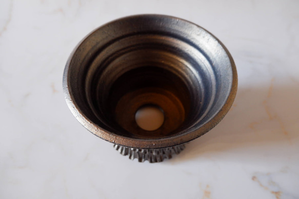 5.5号燻し金彩鉢386　塊根植物　多肉植物　アガベ　盆栽　植木鉢　作家鉢　鉢台　沖縄 4枚目の画像