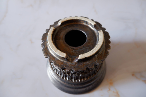 5.5号燻し金彩鉢386　塊根植物　多肉植物　アガベ　盆栽　植木鉢　作家鉢　鉢台　沖縄 6枚目の画像