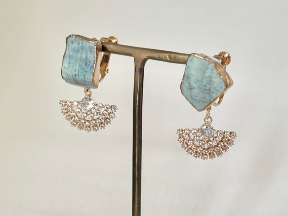 萩焼 金継ぎ ネジバネ式イヤリング 藍色 グレー 揺れる 伝統工芸 ＃421