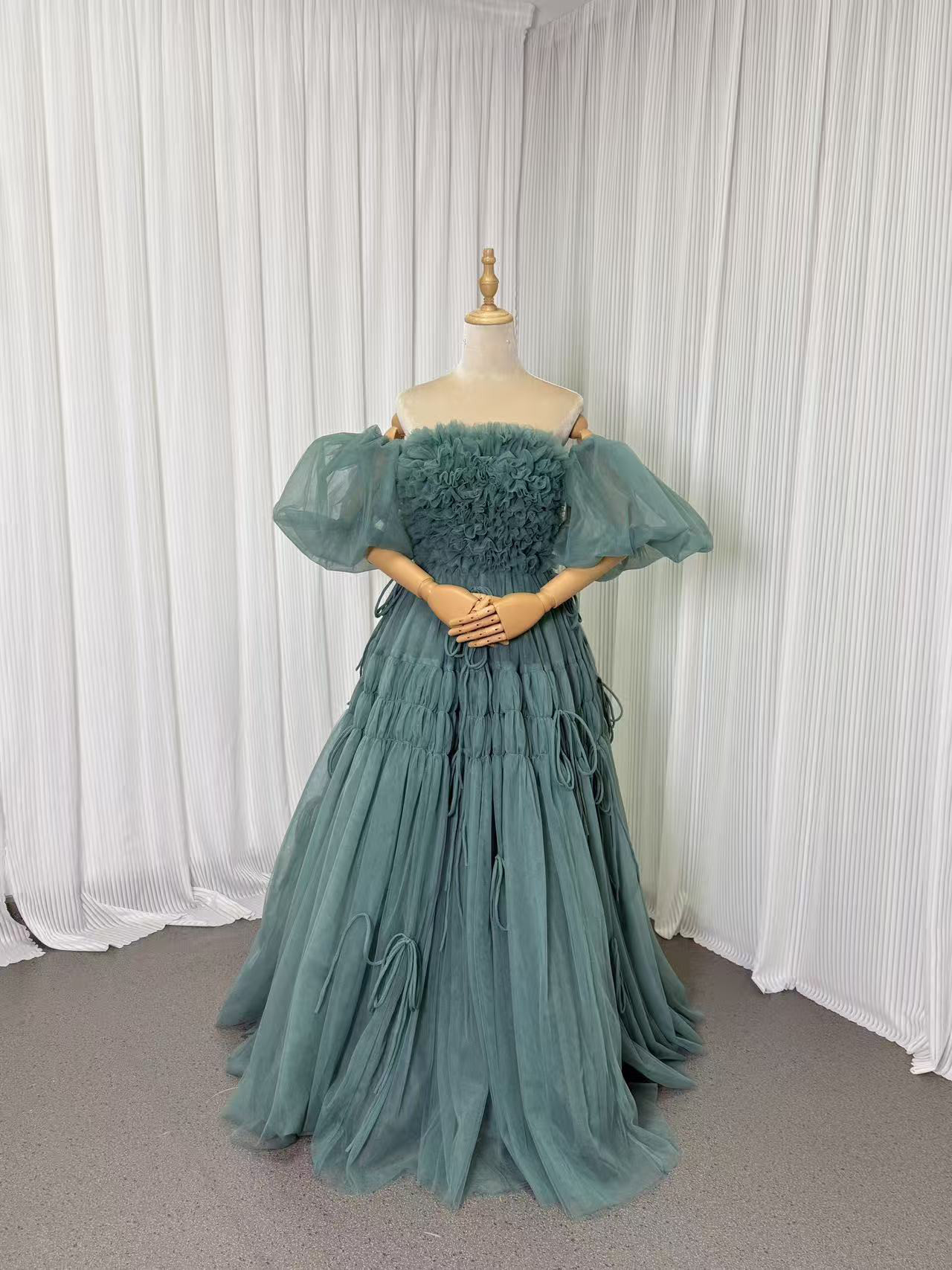 送料無料！カラードレス パフスリーブドレス 編み上げ グリーン ロング 前撮り Aライン 二次会