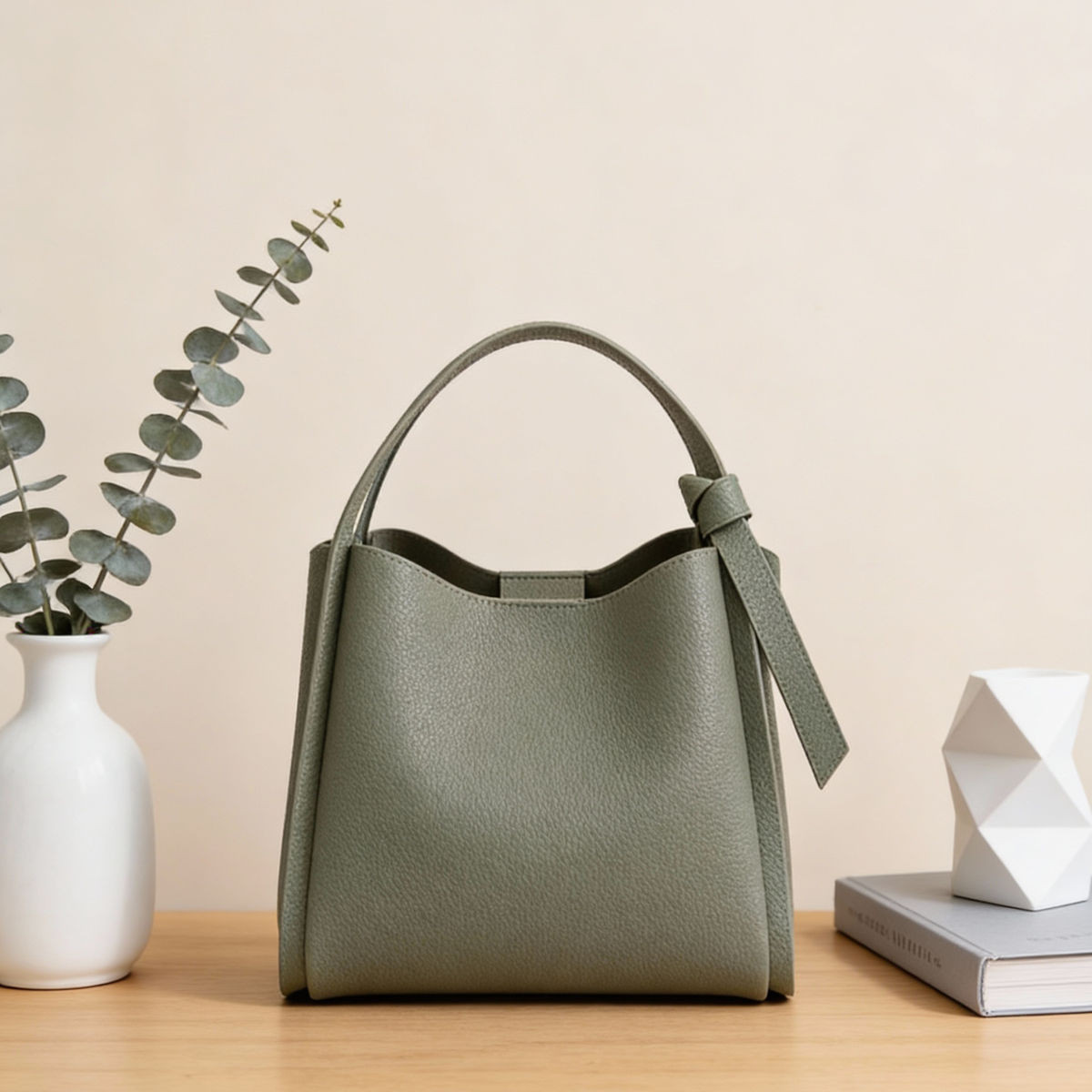 ハンドバッグ トートバッグ バッグ ショルダーバッグ レザーバッグ レザー 革　【KA008】