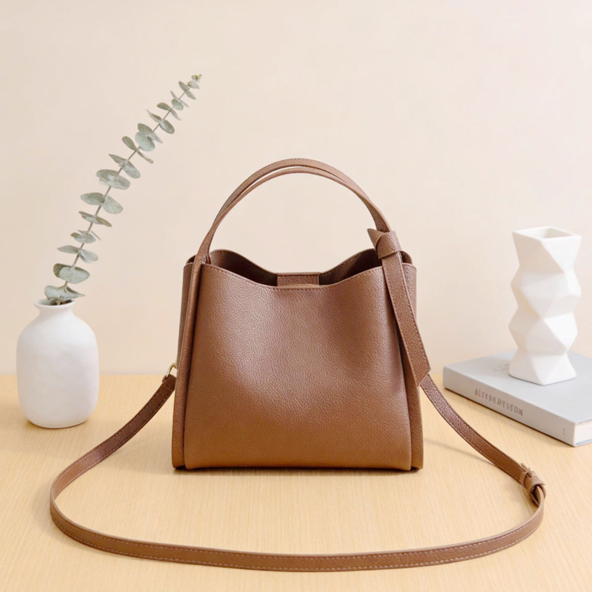 ハンドバッグ トートバッグ バッグ ショルダーバッグ レザーバッグ レザー 革　【KA008】