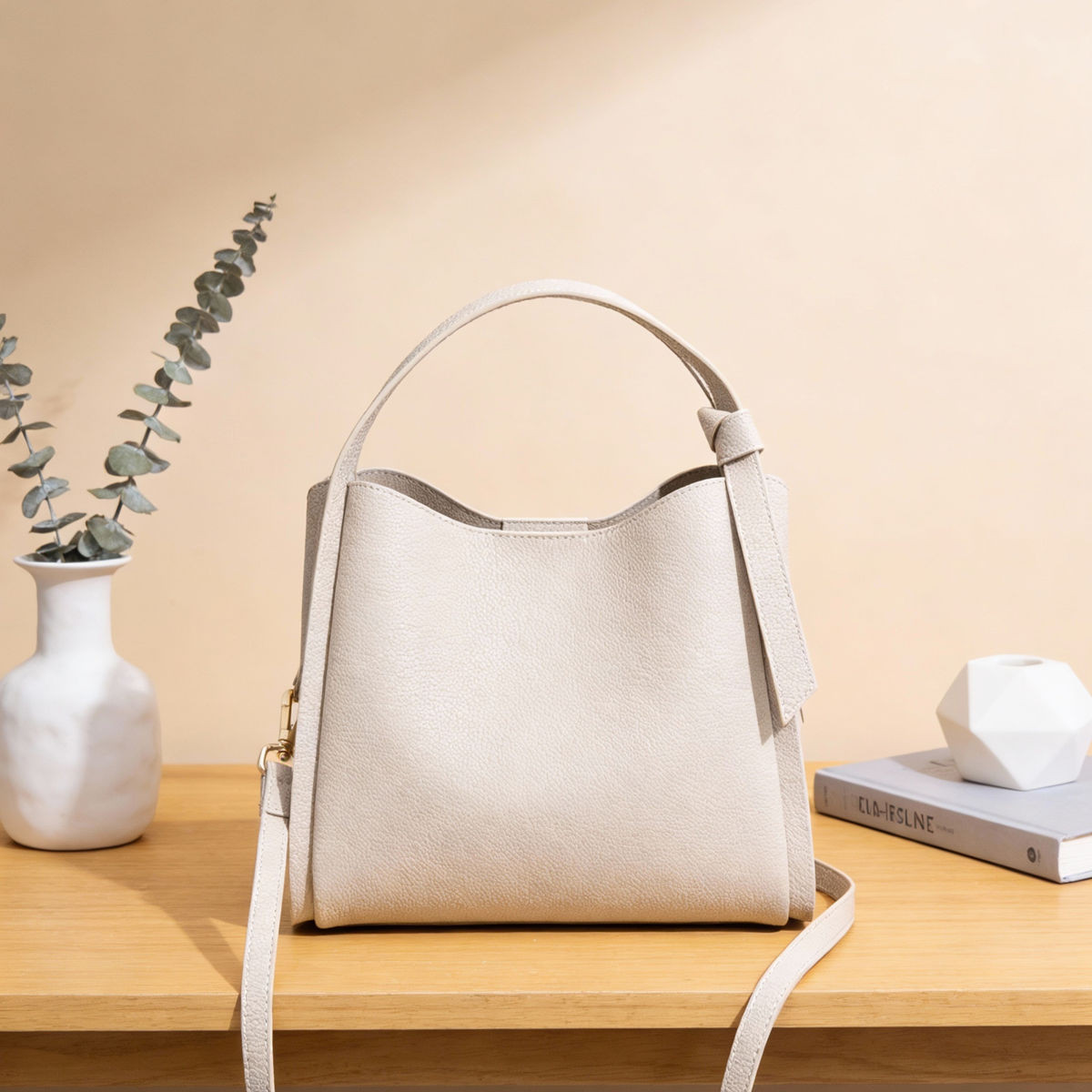 ハンドバッグ トートバッグ バッグ ショルダーバッグ レザーバッグ レザー 革　【KA008】