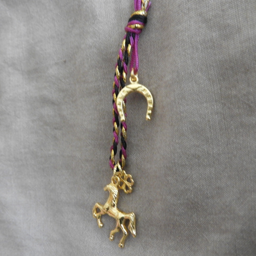 charity☆彡午年☆彡 和な雰囲気のお馬の根付ストラップ～ゴールド