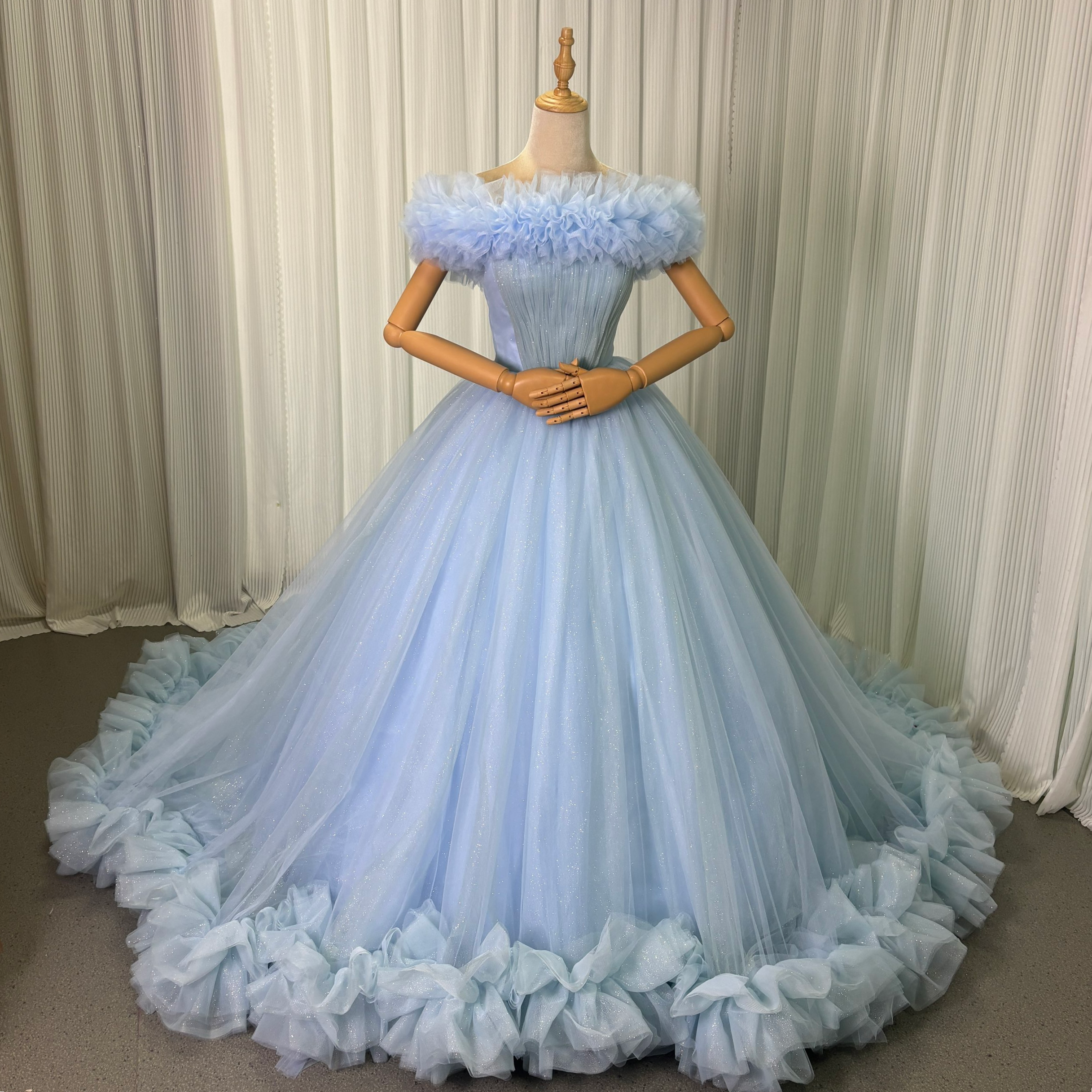 送料無料！カラードレス 取り外し可能なオフショルダー ラッフルフリル リボントレーン 編み上げ 結婚式 キラキラチュール