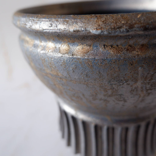 6号燻し金彩鎬鉢387 塊根植物 多肉植物 アガベ 盆栽 植木鉢 作家鉢 鉢