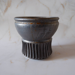6号燻し金彩鎬鉢387　塊根植物　多肉植物　アガベ　盆栽　植木鉢　作家鉢　鉢台　沖縄 3枚目の画像