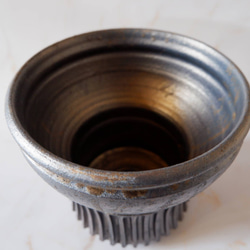 6号燻し金彩鎬鉢387　塊根植物　多肉植物　アガベ　盆栽　植木鉢　作家鉢　鉢台　沖縄 4枚目の画像