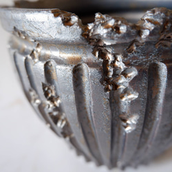 6号燻し金彩鎬鉢388　塊根植物　多肉植物　アガベ　盆栽　植木鉢　作家鉢　鉢台　沖縄 2枚目の画像