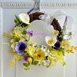 白ラナンキュラスとミモザとチューリップとブルーアネモネのスプリング