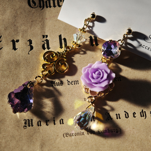 送料込 イロアソビ＊ 紫薔薇 ヴィトライユ ガラス ピアス ピアス