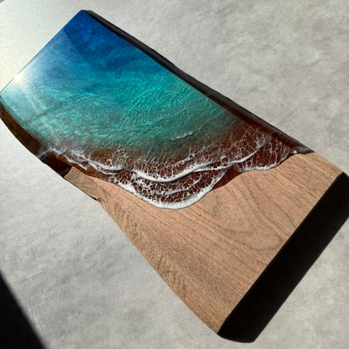 Sea Wood Collection – 深青の奥行【無垢 一枚板 耳付き】 立体