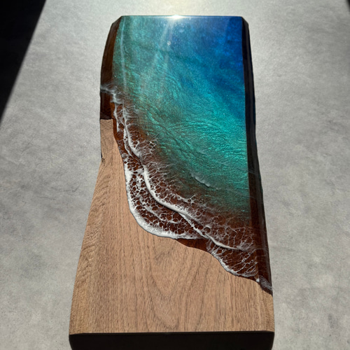 Sea Wood Collection – 深青の奥行【無垢 一枚板 耳付き】 立体