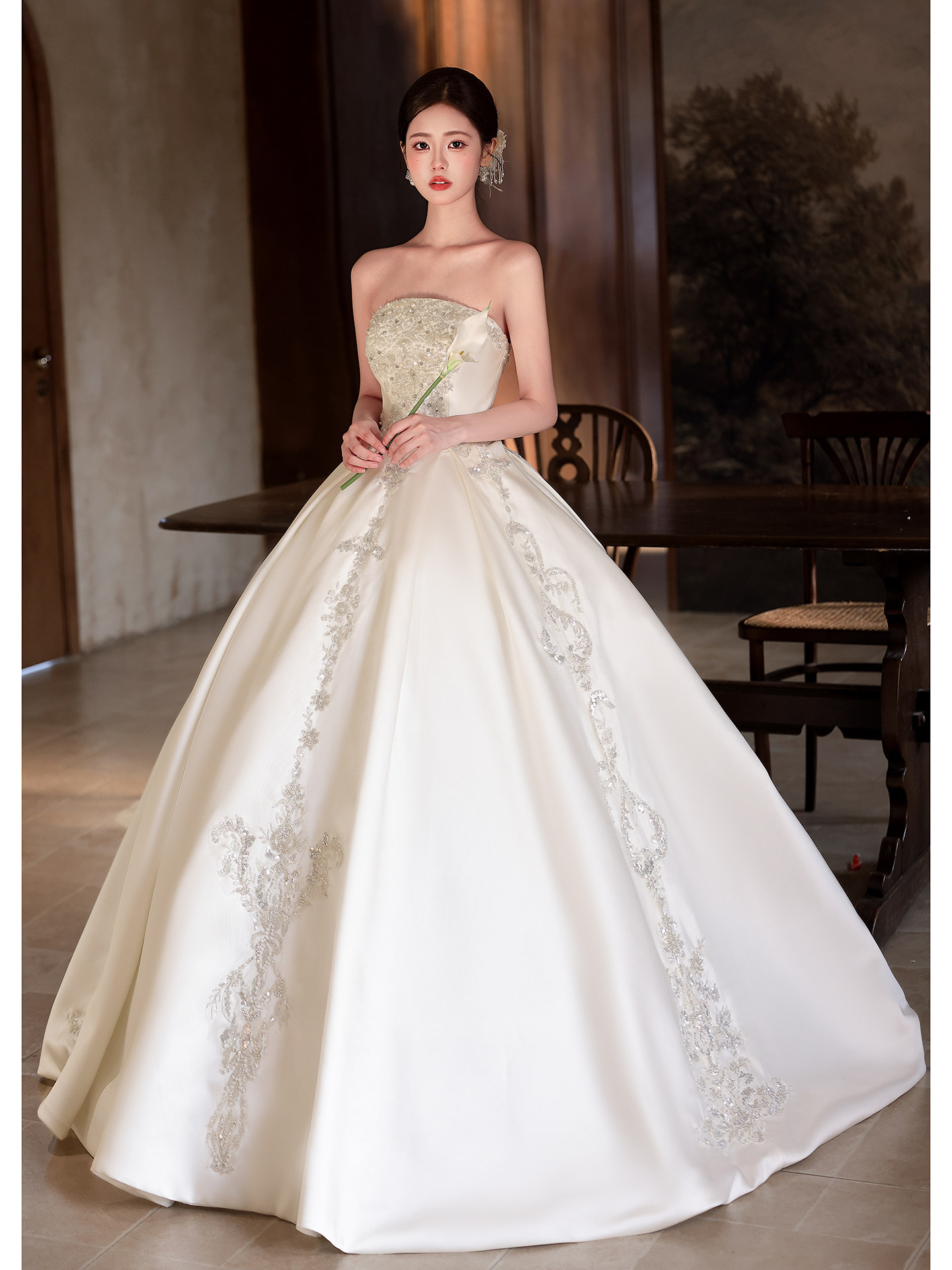 綺麗 白 サテン オフショルダー 裾引き ウェディングドレス 結婚式 花嫁 パーティー 前撮り 披露宴 A7273